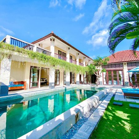 Cometa Villas Seminyak By Premier Hospitality Asia Seminyak (Bali) Exterior photo