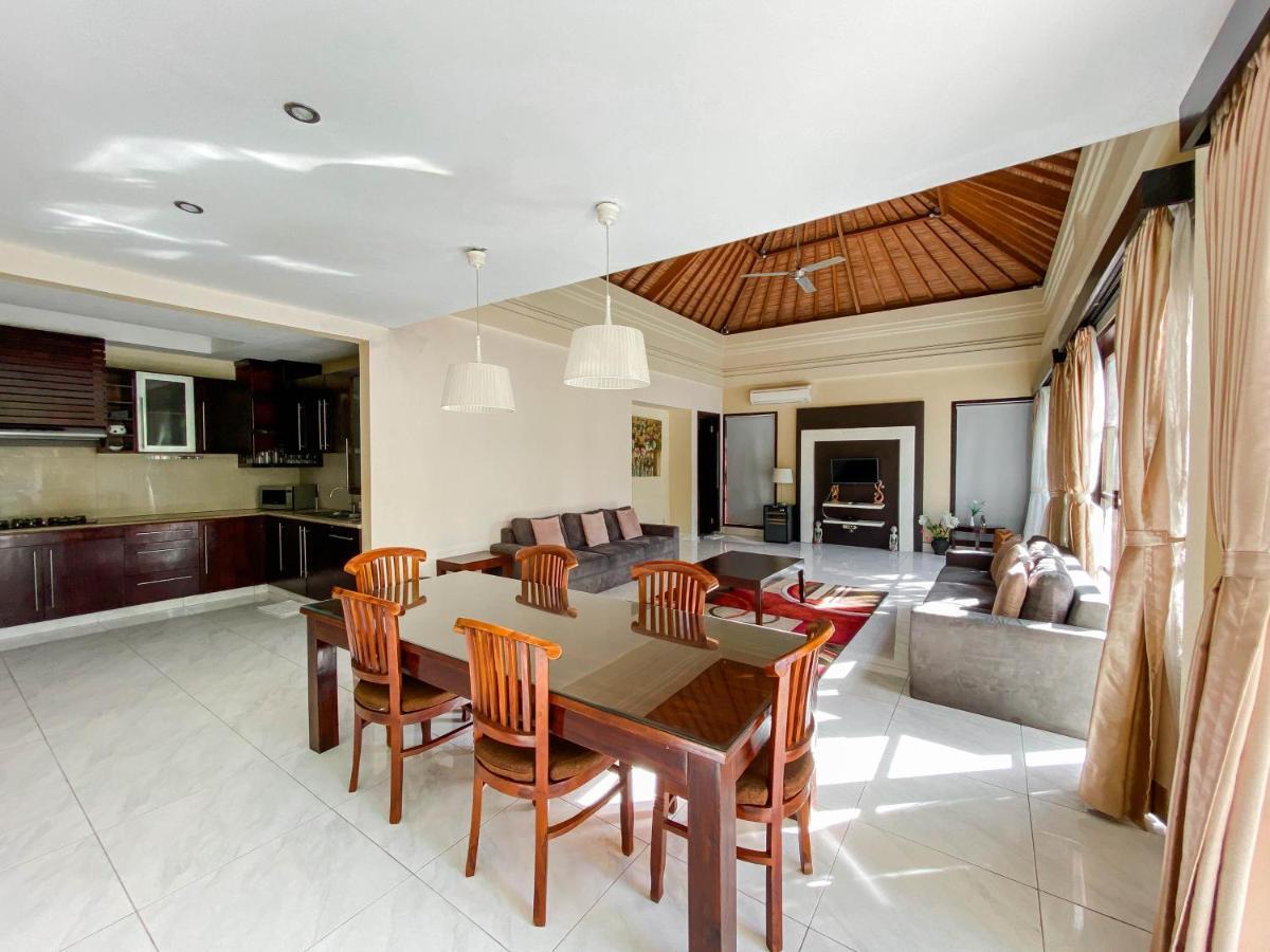Cometa Villas Seminyak By Premier Hospitality Asia Seminyak (Bali) Exterior photo