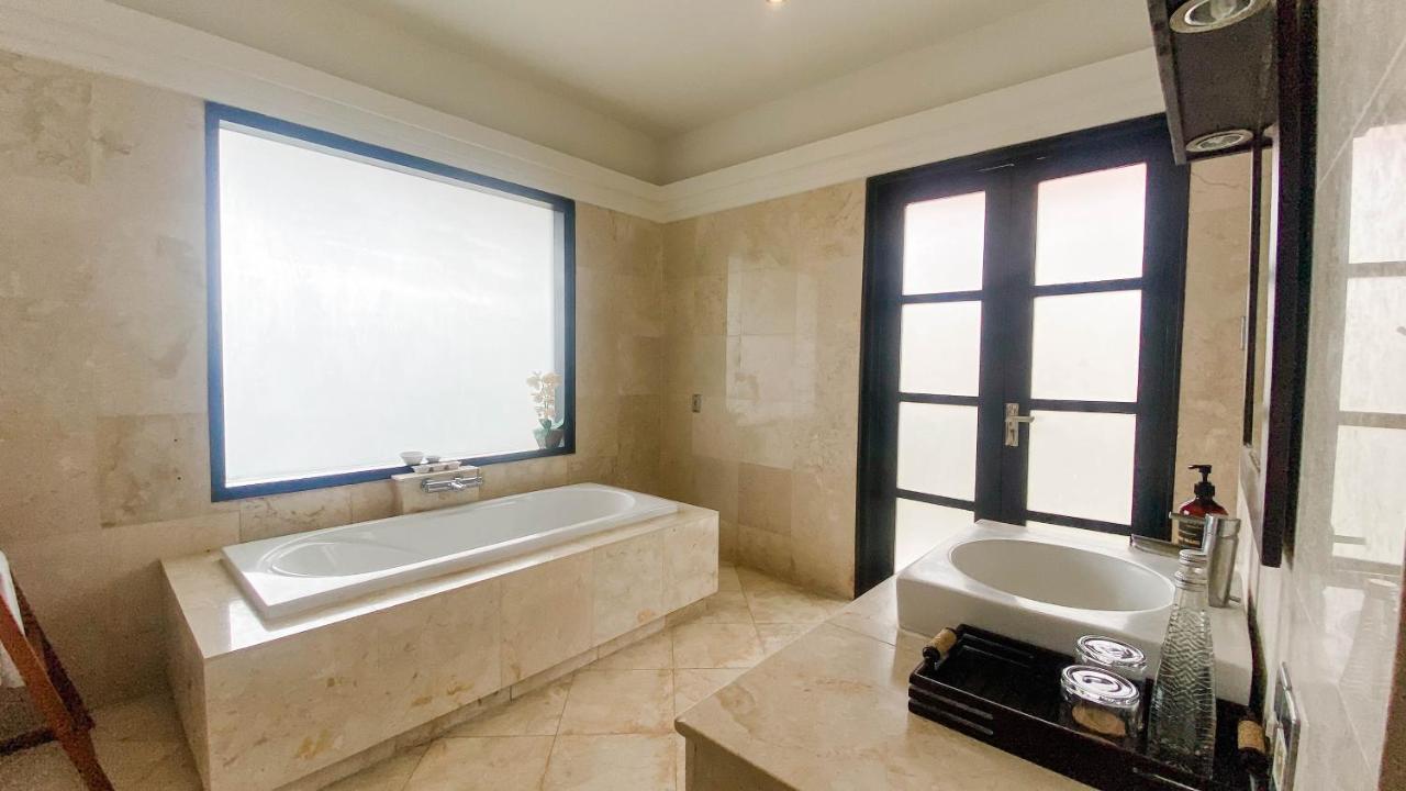 Cometa Villas Seminyak By Premier Hospitality Asia Seminyak (Bali) Exterior photo