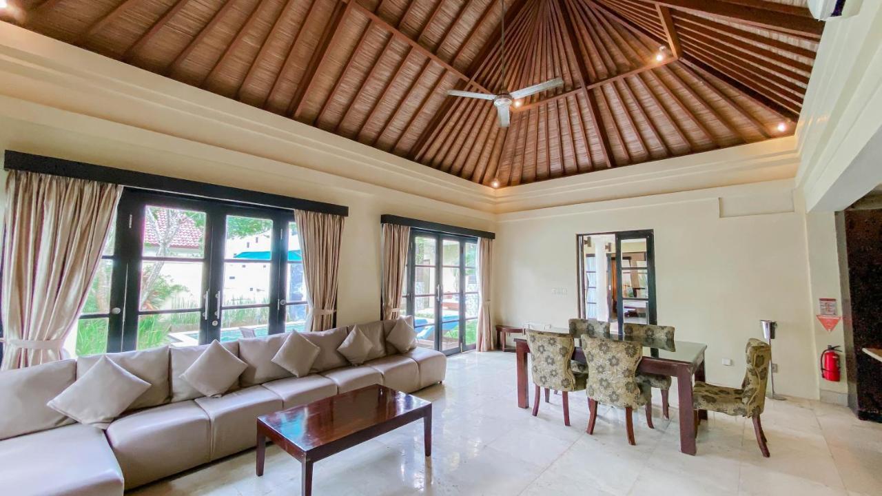 Cometa Villas Seminyak By Premier Hospitality Asia Seminyak (Bali) Exterior photo