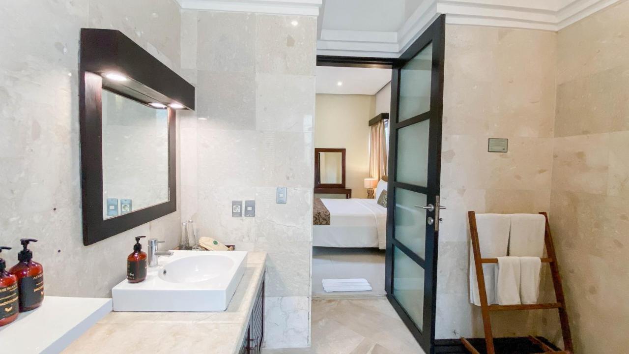 Cometa Villas Seminyak By Premier Hospitality Asia Seminyak (Bali) Exterior photo