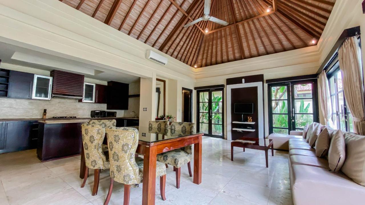 Cometa Villas Seminyak By Premier Hospitality Asia Seminyak (Bali) Exterior photo